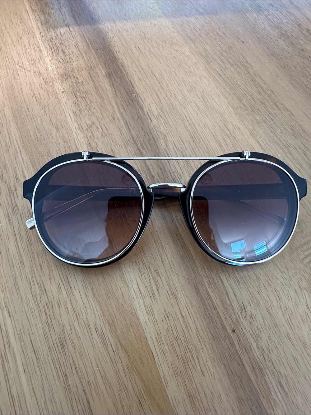 Tortoise Round Women's Sunglasses with Brown Gradient Lenses